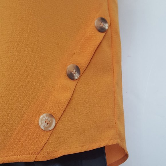 Women's LOVE J Top Blouse Size M Color Mustard - Picture 3 of 7